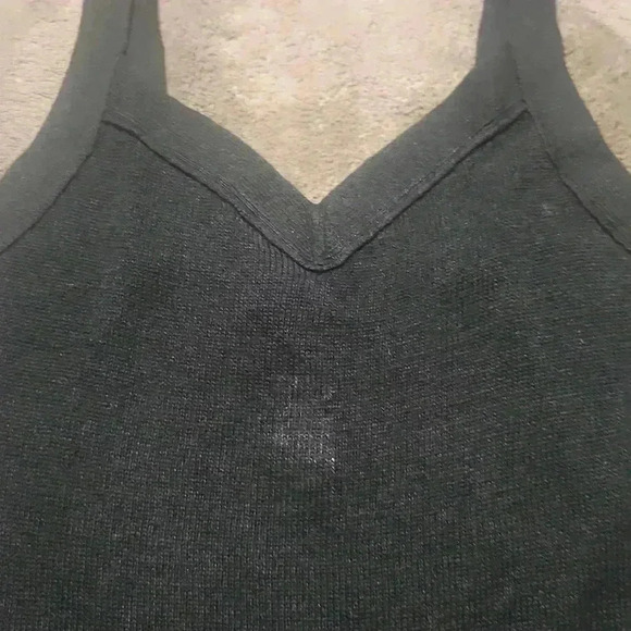 Banana Republic Knit Tank - Picture 2 of 7